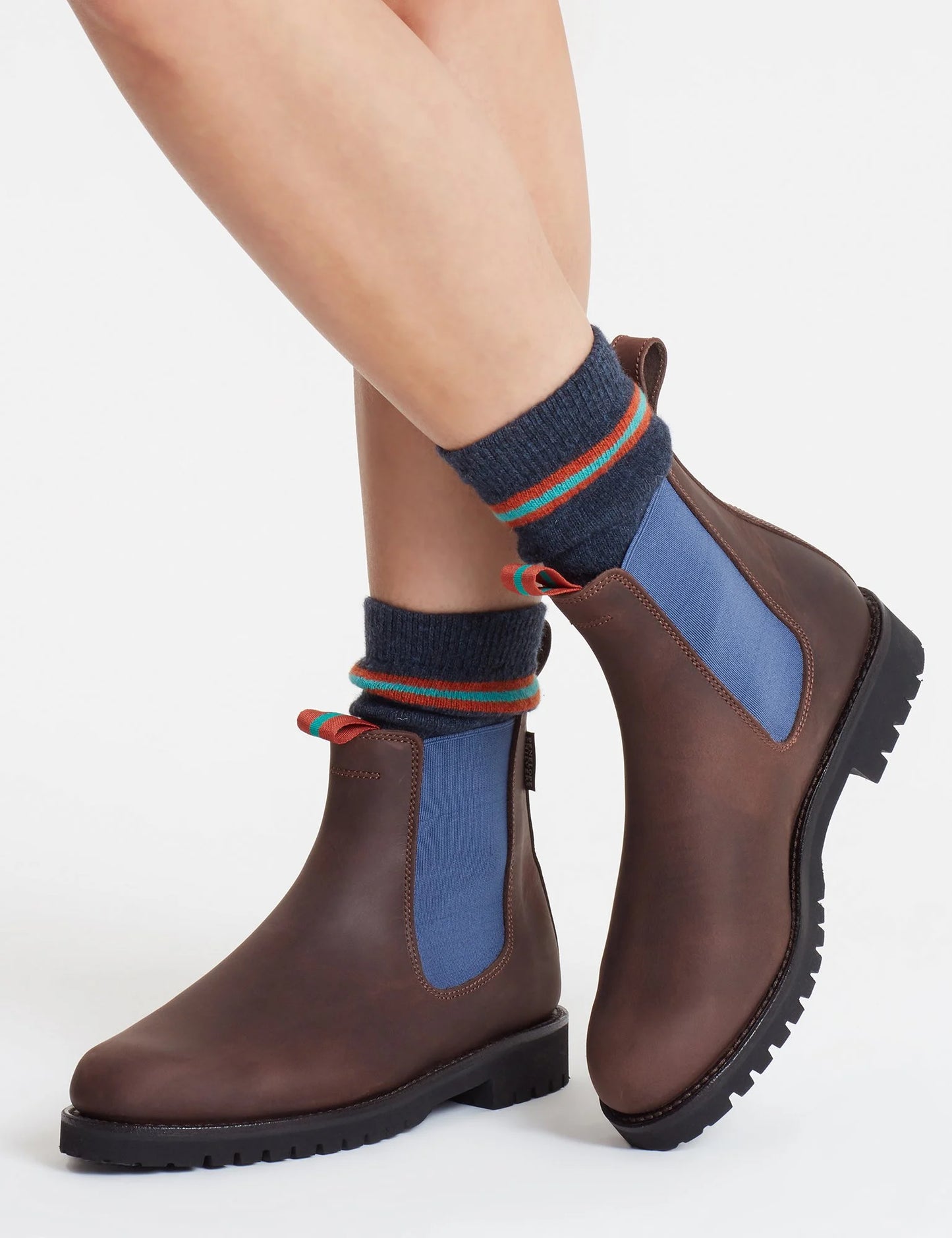 'Nelson' Brown with Blue