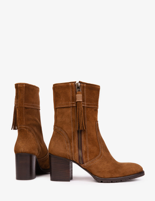 'Cropped Fina' Peat Suede Tassel