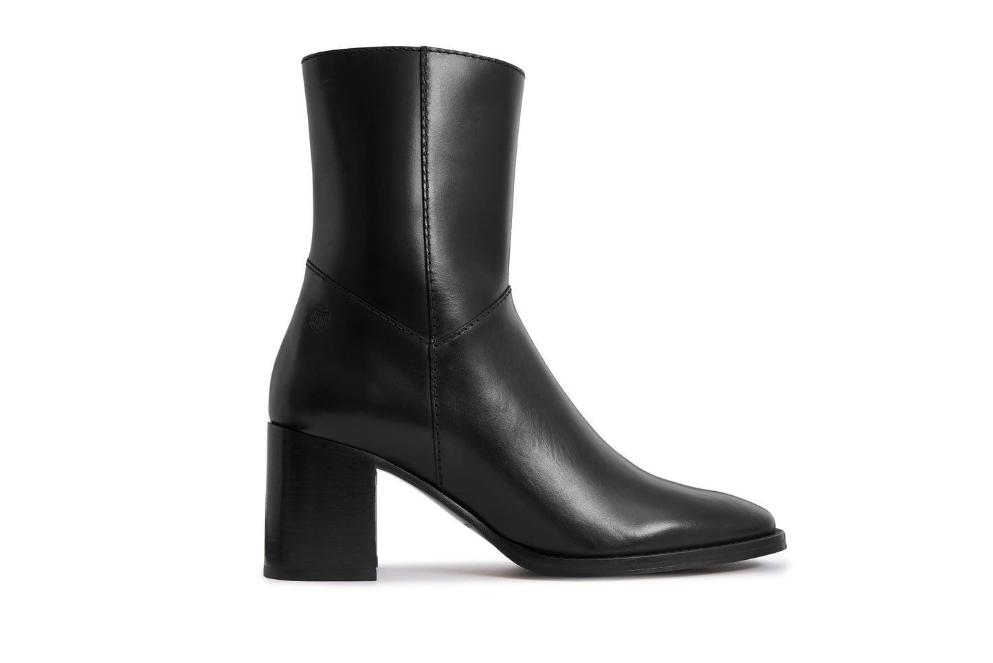 Isleworth Black Leather