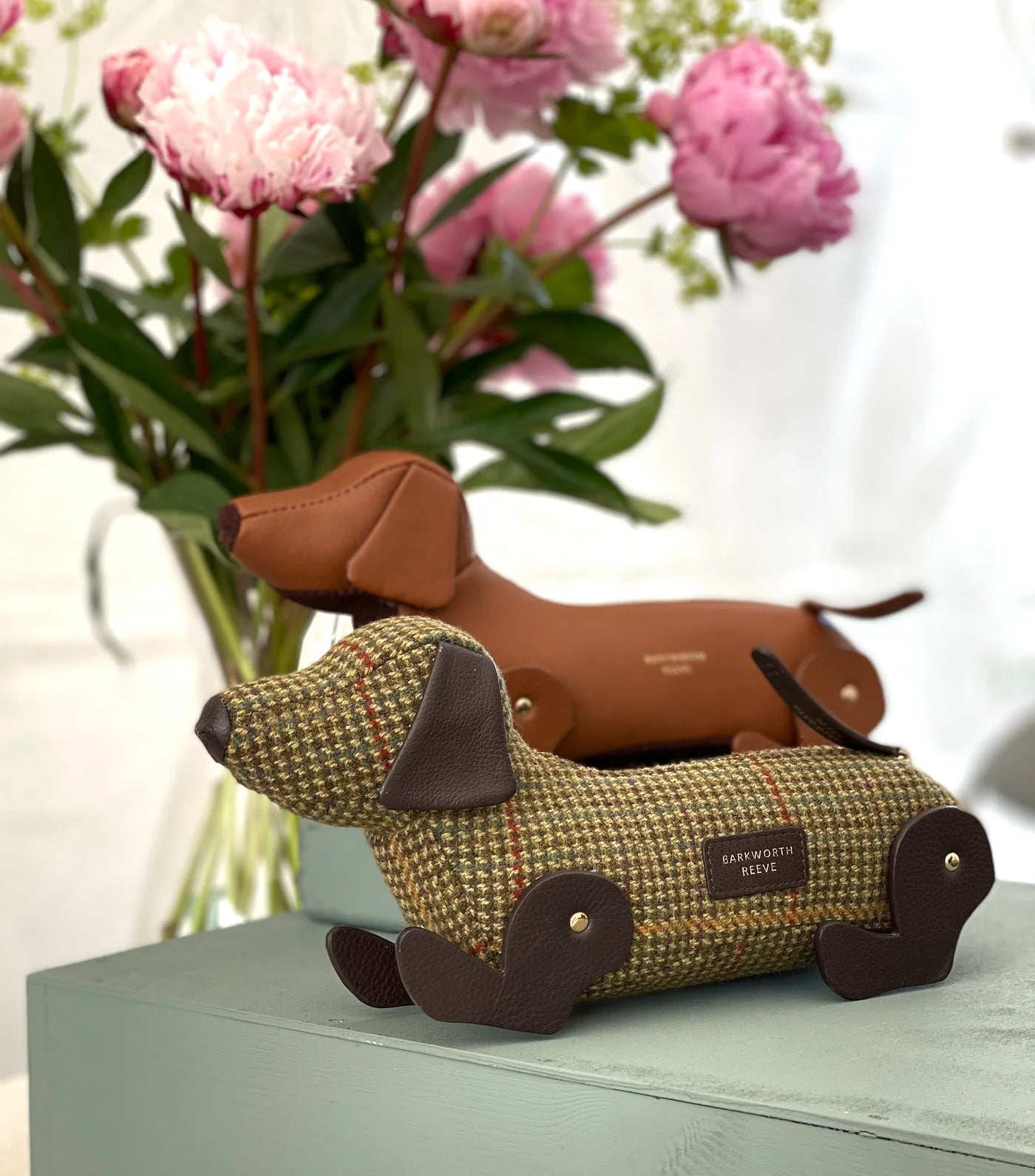 Sausage Dog Case Green Tweed