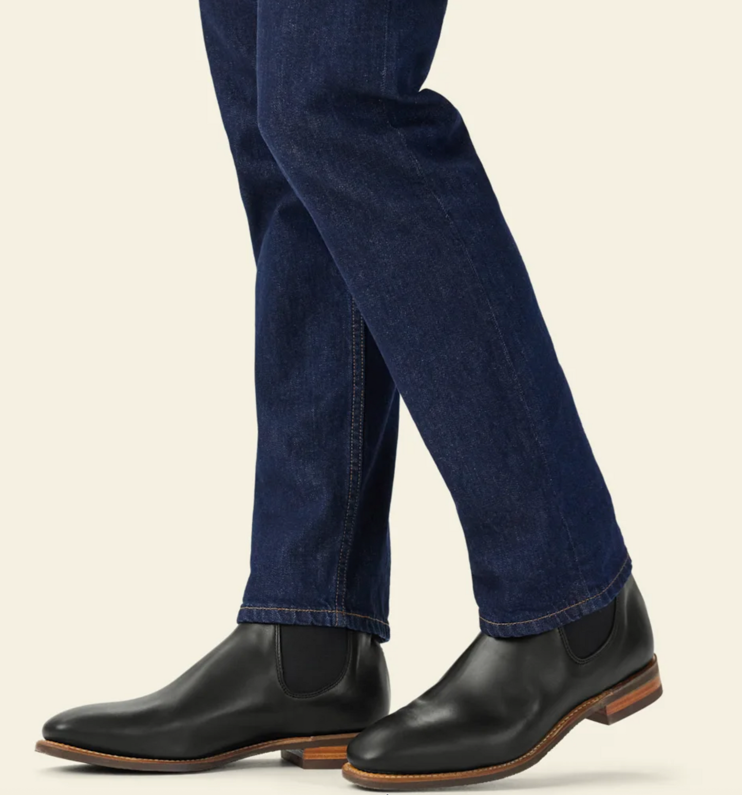 Comfort Craftsman  Black Yearling Natural Welt